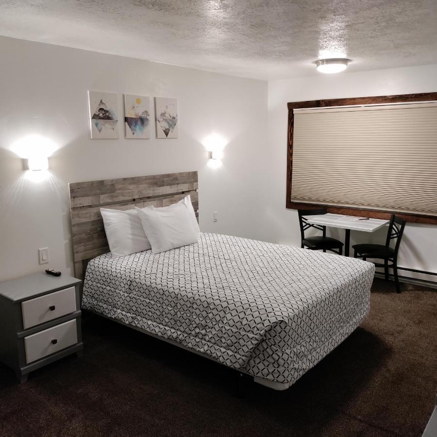 High Desert Inn Salina Ngoại thất bức ảnh