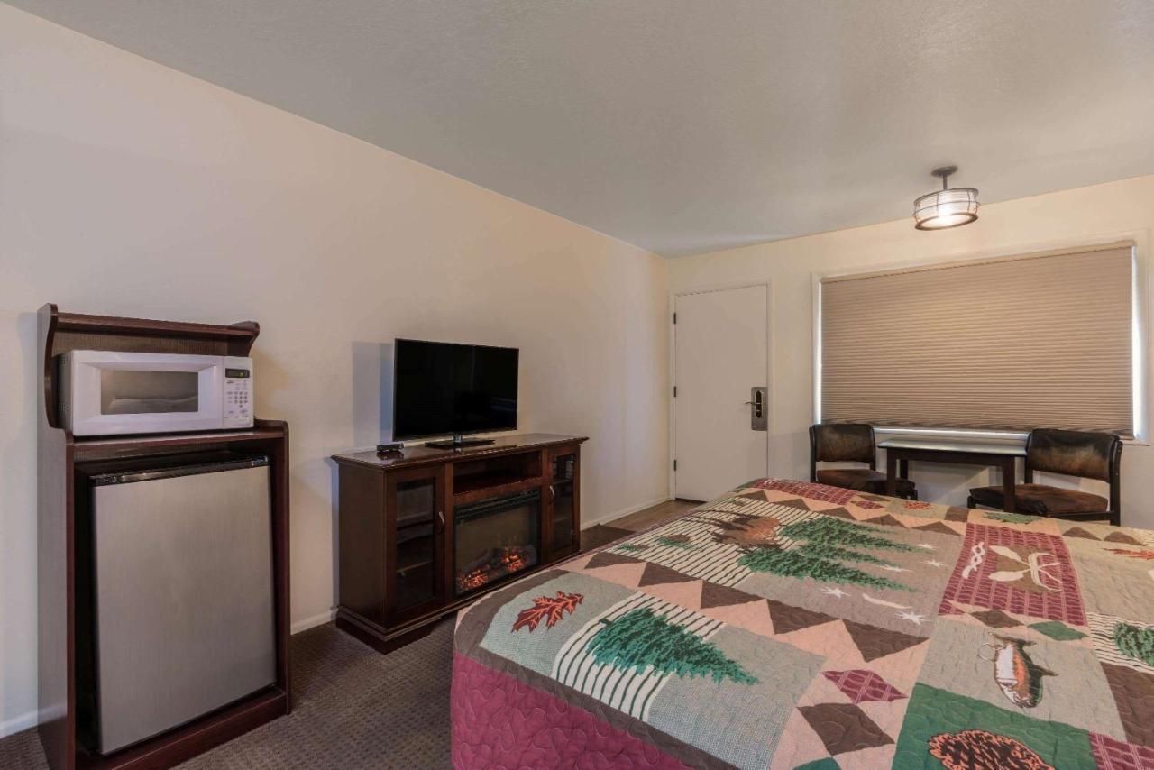 High Desert Inn Salina Ngoại thất bức ảnh